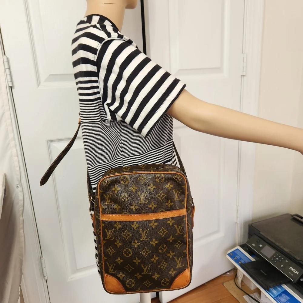Louis Vuitton Crossbody Bag - Picture 7 of 11